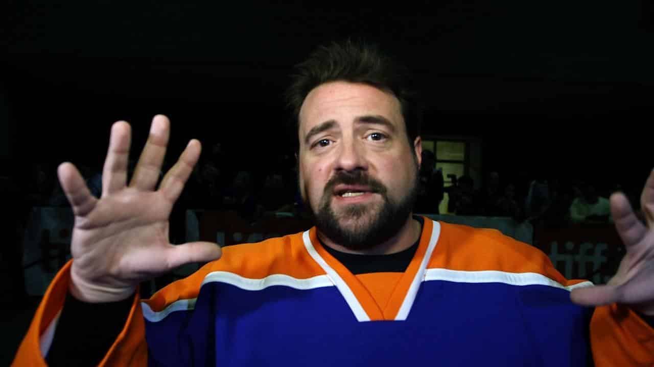 Kevin Smith ringrazia i fan per il sostegno dopo il ricovero [VIDEO]