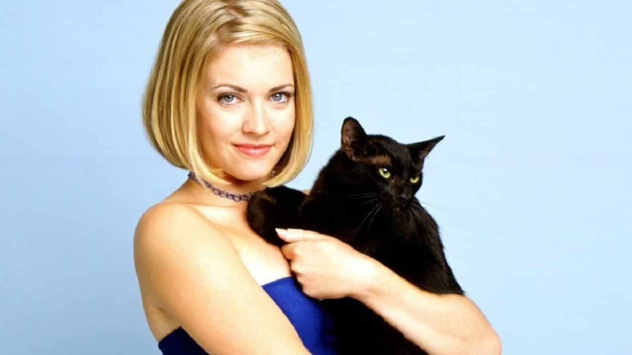 Sabrina, vita da strega: il gatto Salem nella prima foto della serie reboot