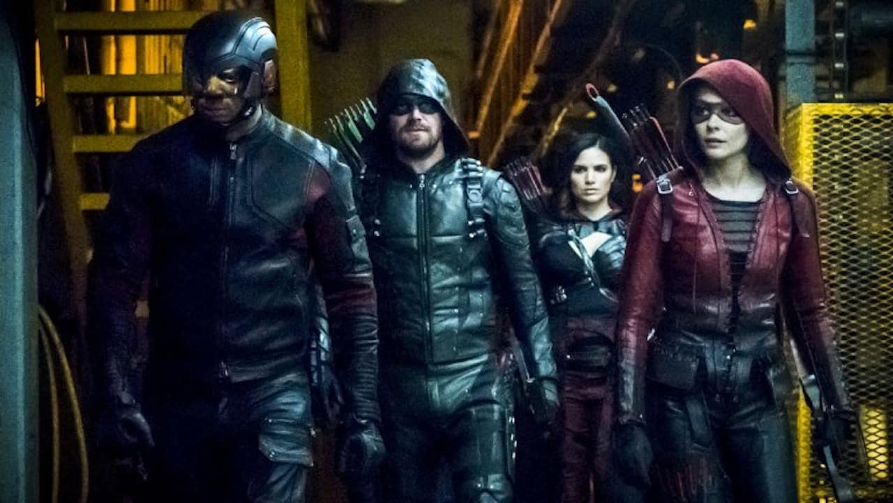 Arrow – Stephen Amell: “nella stagione 7 accadranno eventi irreversibili”