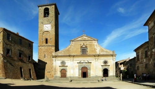 Civita di Bagnoregio, Piazza San Donato, Puoi baciare lo sposo, Cinematographe