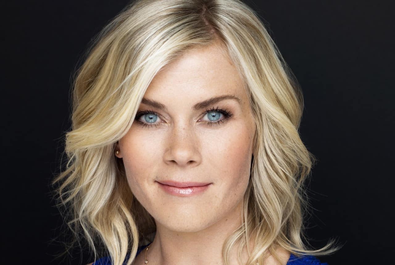 The Chronicle Mysteries: Alison Sweeney protagonista del film