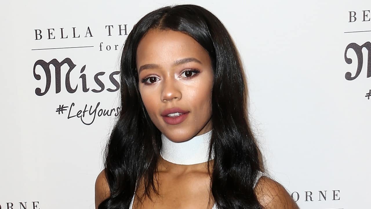 Words on the Bathroom Walls: Taylor Russell di Lost in Space nel cast