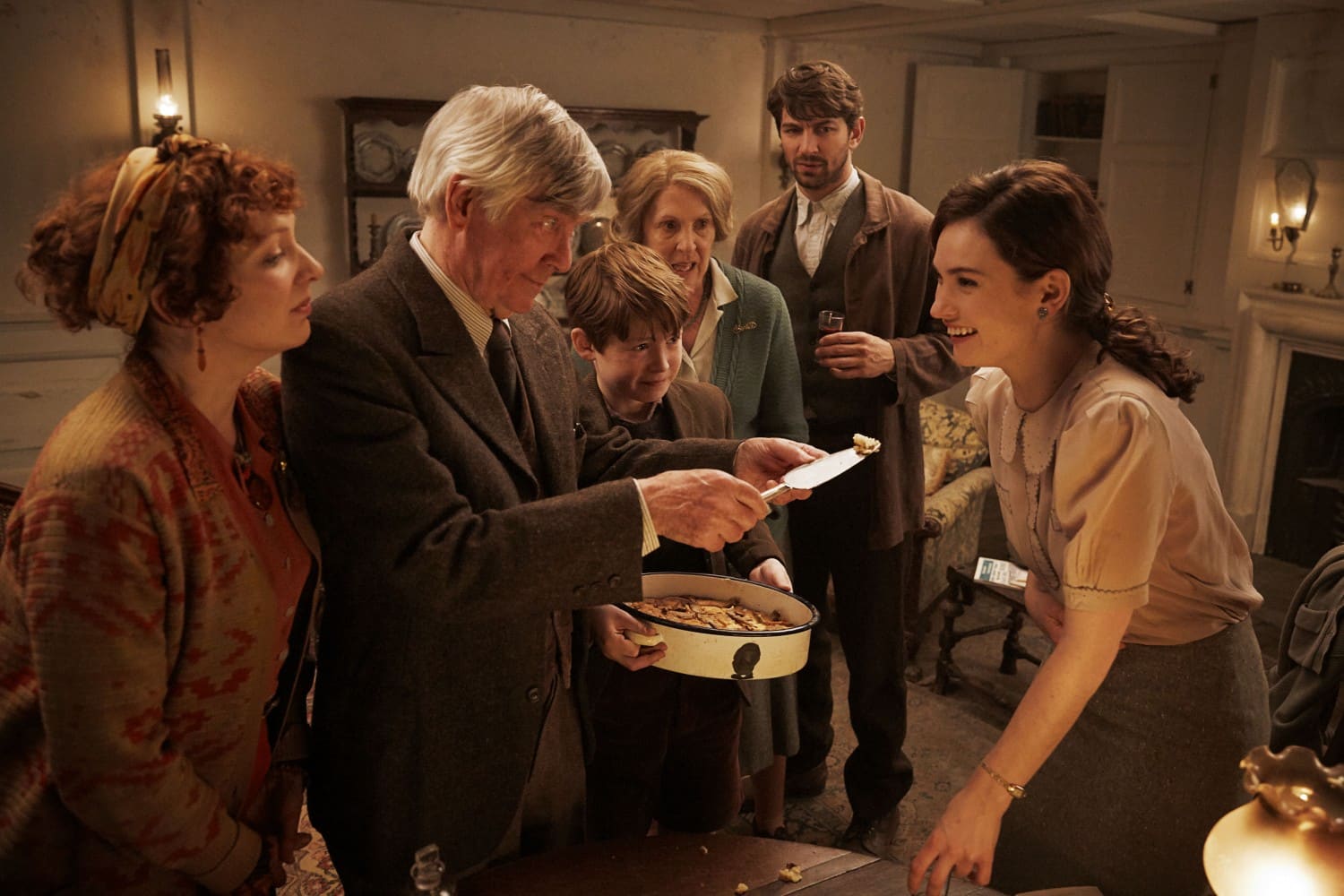 The Guernsey Literary and Potato Peel Pie Society in arrivo su Netflix Italia