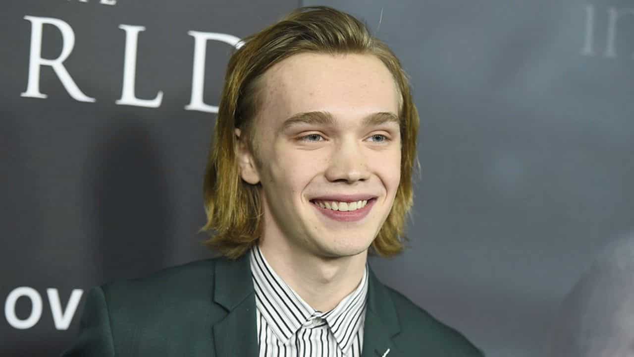 Gully: Charlie Plummer nel film distopico di Nabil Elderkin