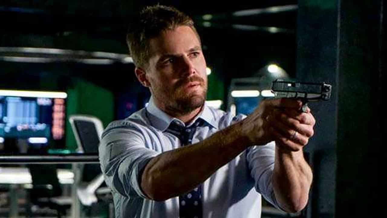 Arrow – stagione 6: Oliver torna da solo nelle foto di Fundamentals