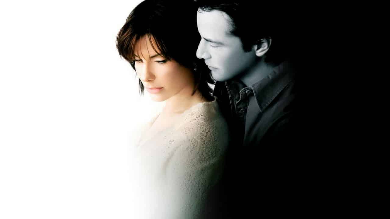 La casa sul lago del tempo: recensione del film con Sandra Bullock e Keanu Reeves