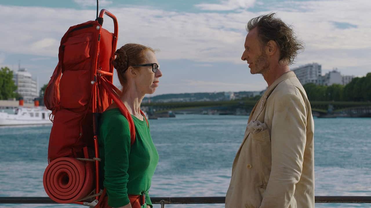 Parigi a piedi nudi: recensione