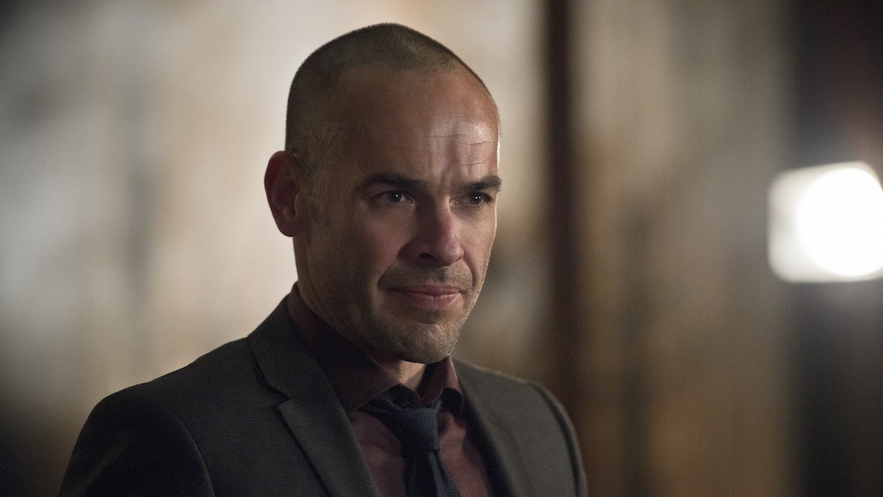 Arrow: Paul Blackthorne lascerà la serie TV dopo la Stagione 6