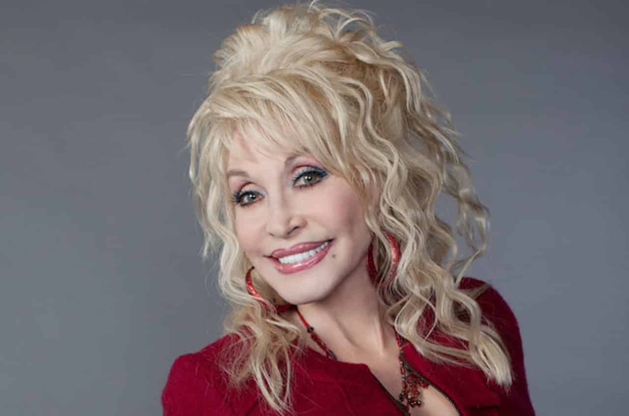 Dolly Parton: Netflix ordina la serie antologica sulle sue canzoni