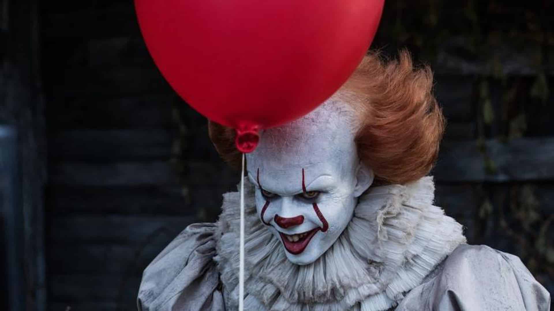 IT: Capitolo Due – ecco un nuovo poster con Pennywise protagonista