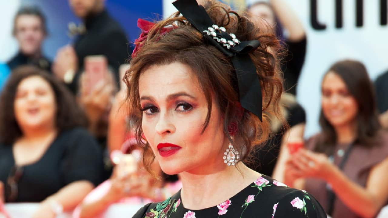 The Crown – Stagione 3: Helena Bonham Carter svela dettagli su cast e produzione