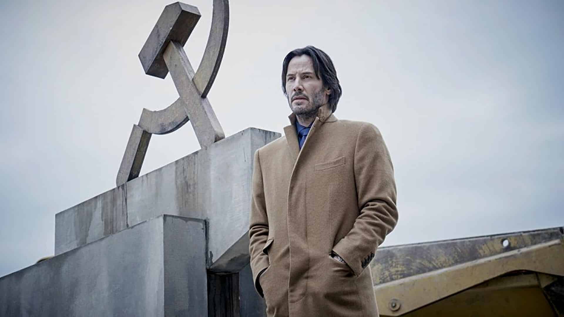 Siberia: Keanu Reeves armato nel nuovo poster del film