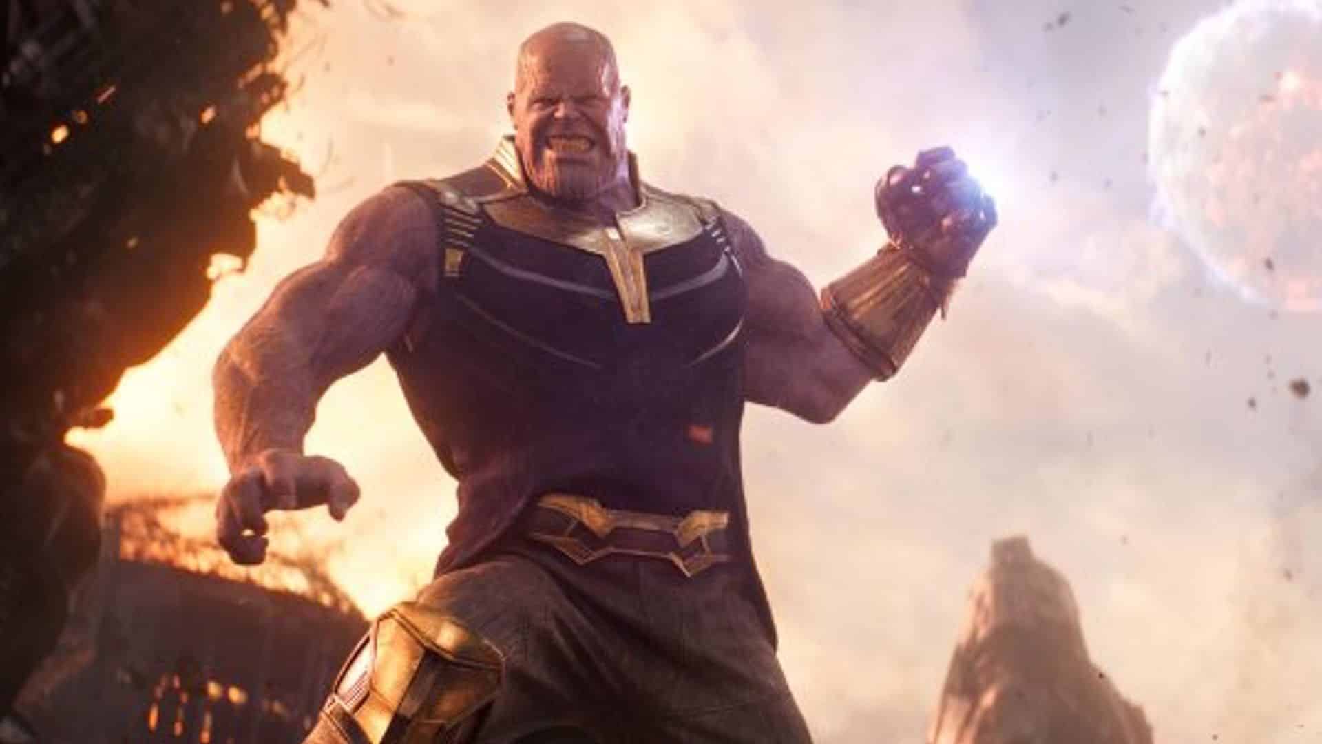 Avengers: Infinity War – Thanos legge i tweet di Trump
