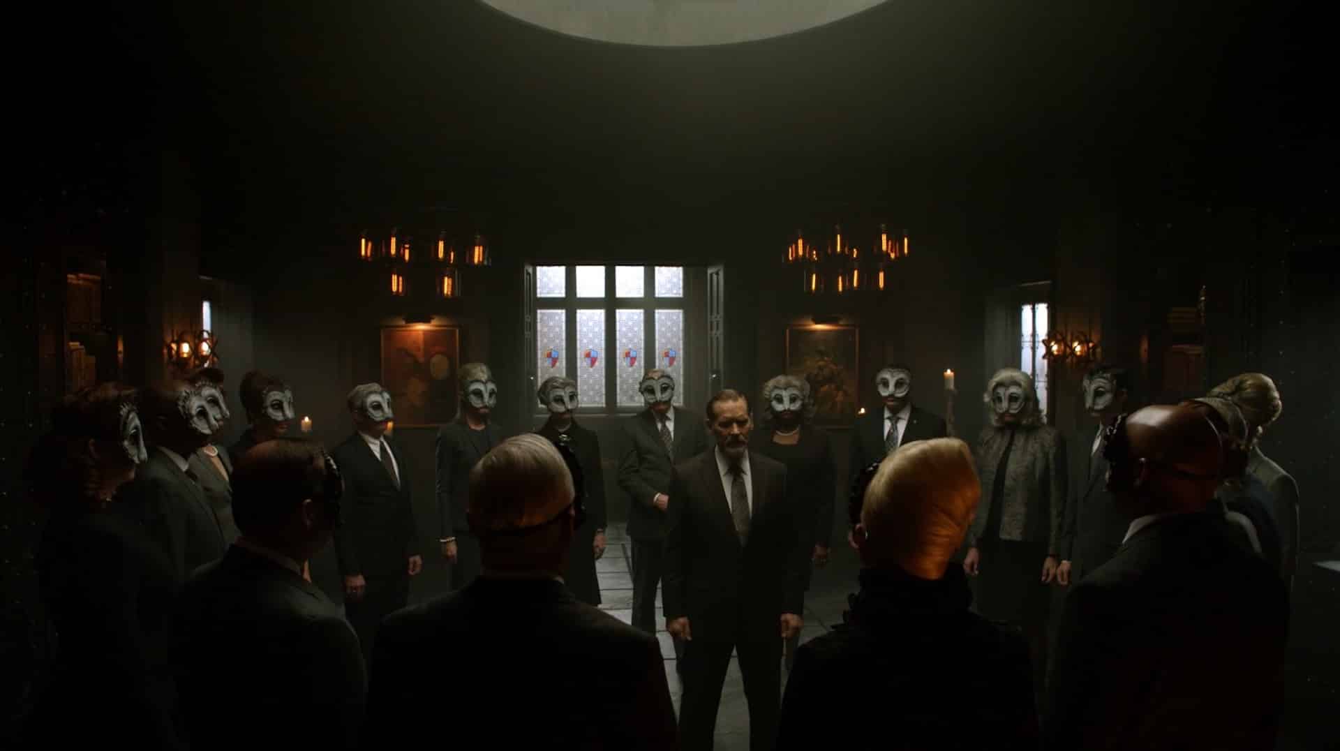 Gotham – Stagione 5: la nuova foto suggerisce il ritorno della Corte dei gufi