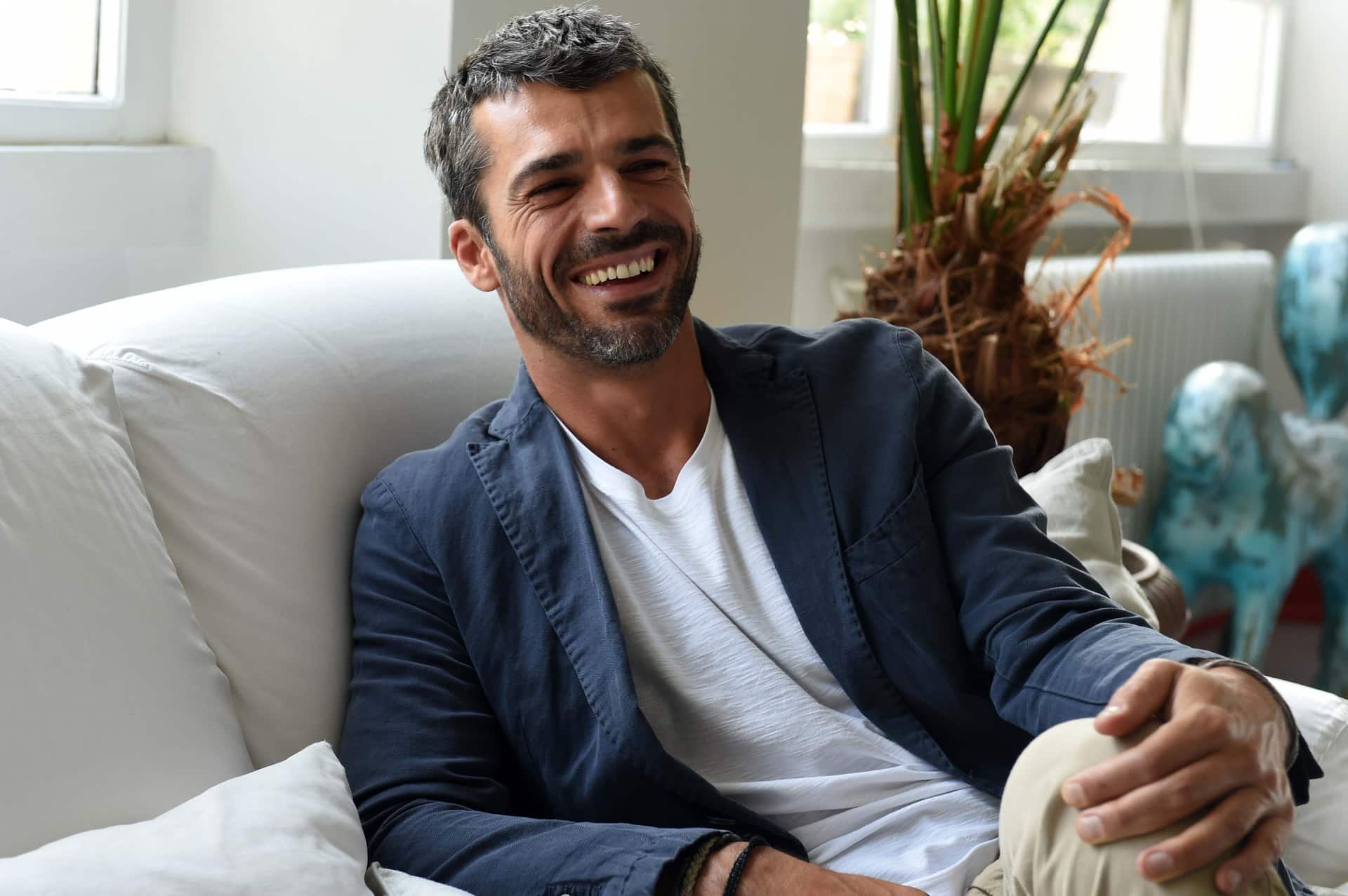 Luca Argentero compie 43 anni: gli auguri della figlia Nina sono dolcissimi