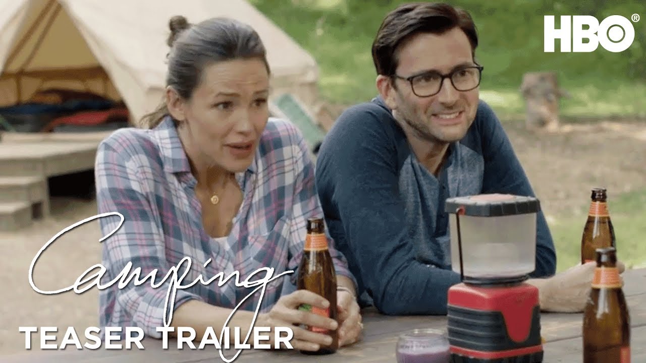 Camping: il trailer della serie con Jennifer Garner e David Tennant