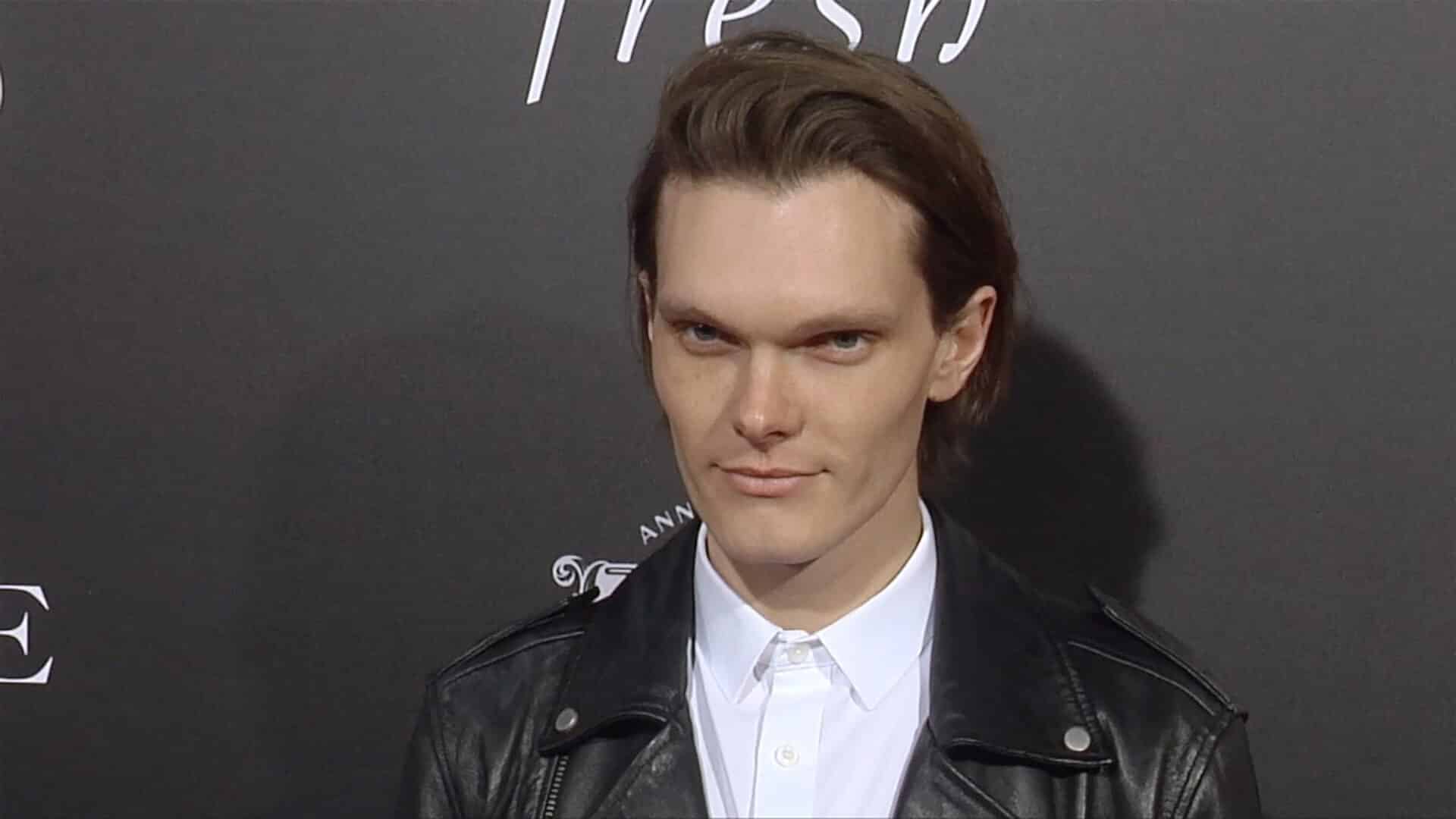 Shadowhunters – Stagione 3: Luke Baines Cast nel cast come villain