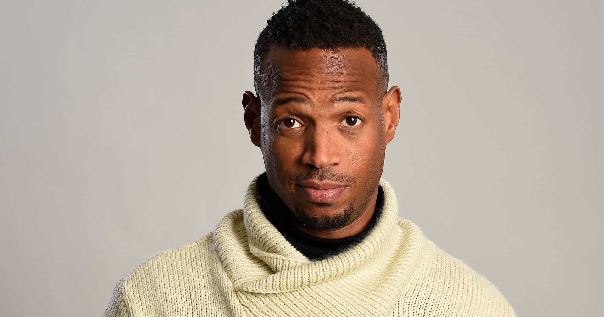 Sextuplets: Marlon Wayans in 6 ruoli da protagonista nel film Netflix