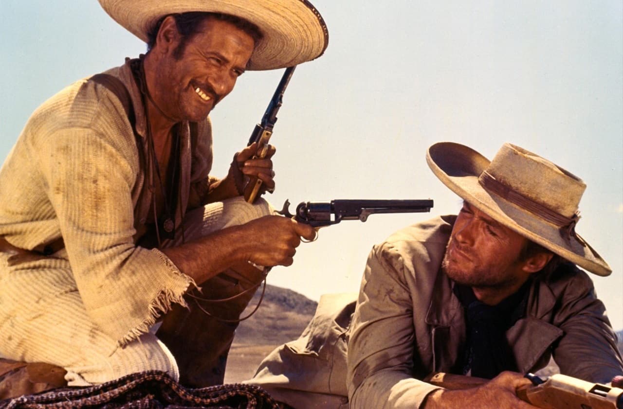 Clint Eastwood e quella volta che salvò la vita alla sua co-star de Il buono, il brutto, il cattivo Eli Wallach