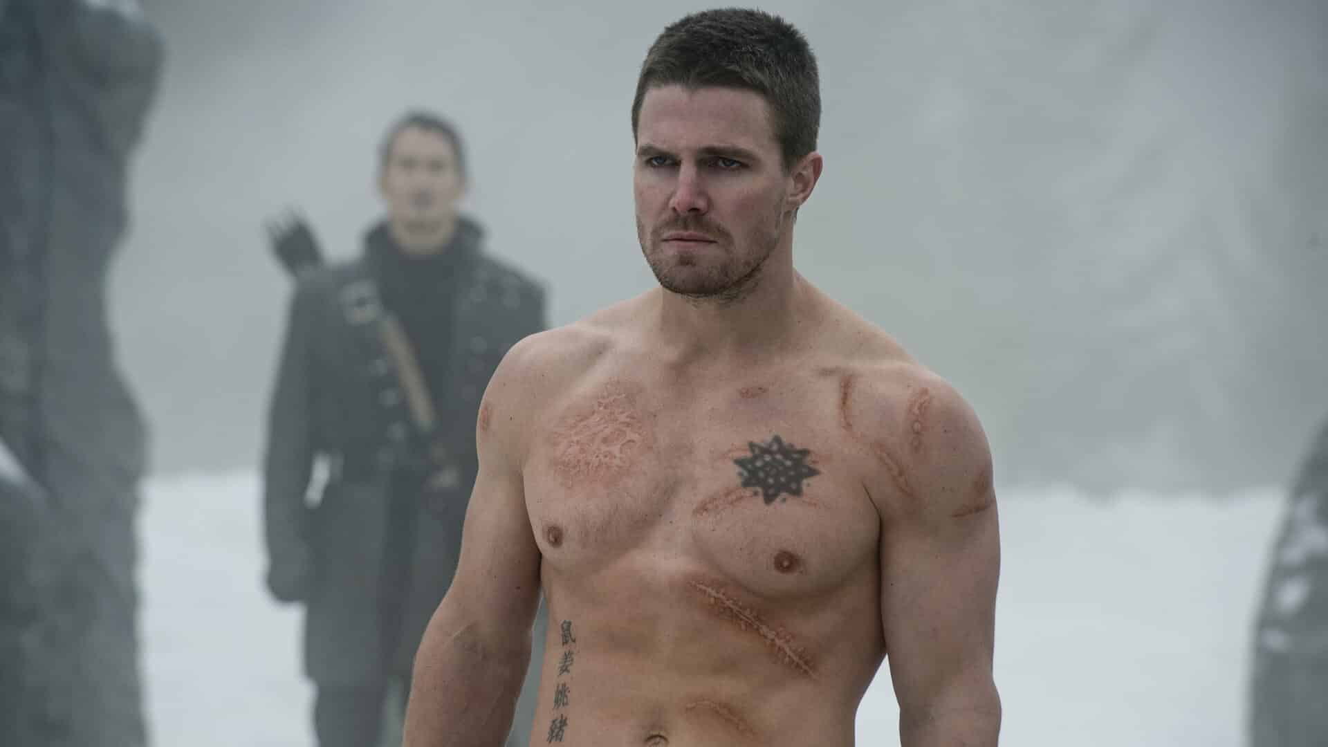 Arrow – Stagione 7: Stephen Amell nel poster della serie The CW