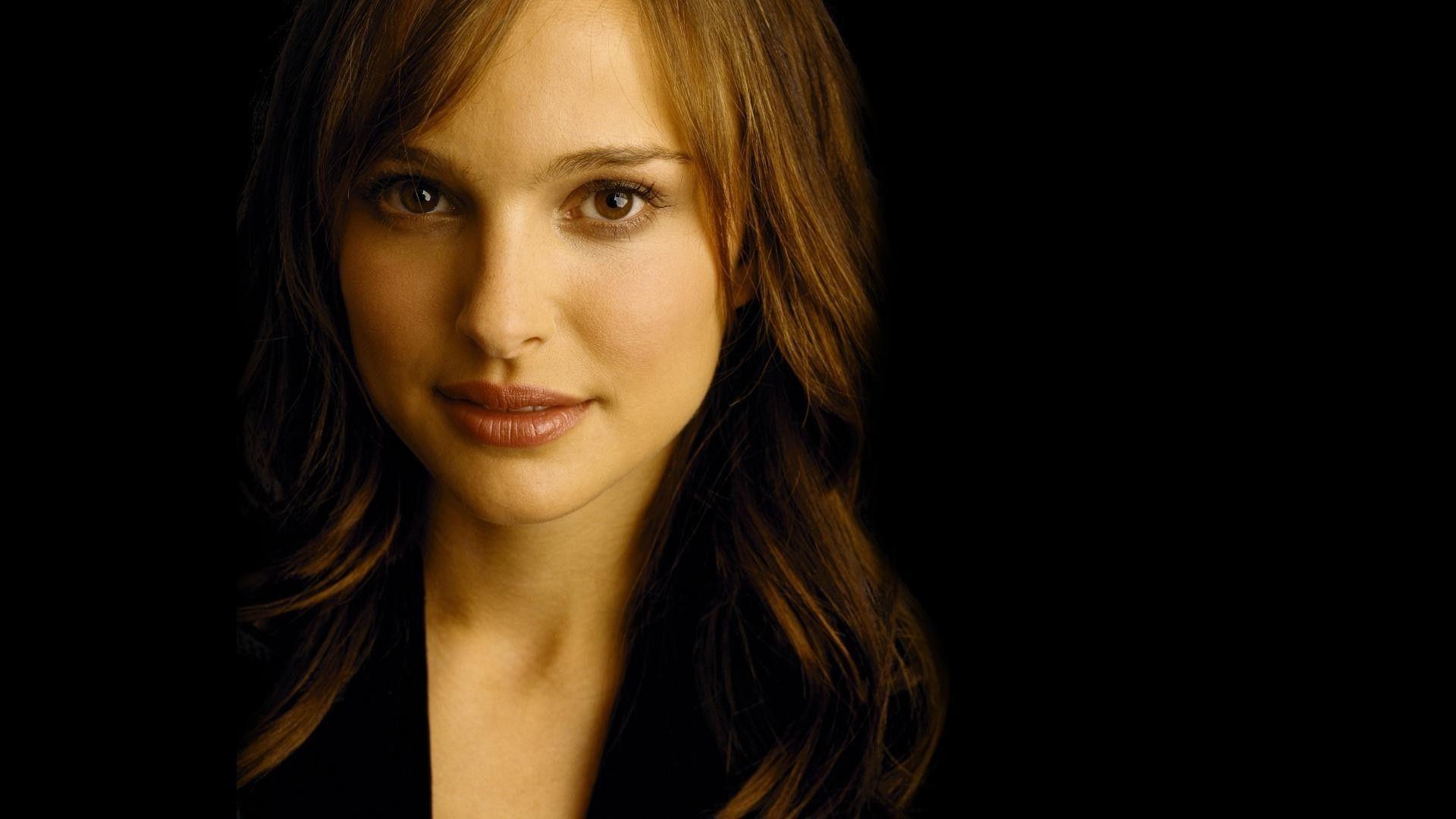 Natalie Portman dirigerà e interpreterà un film biografico