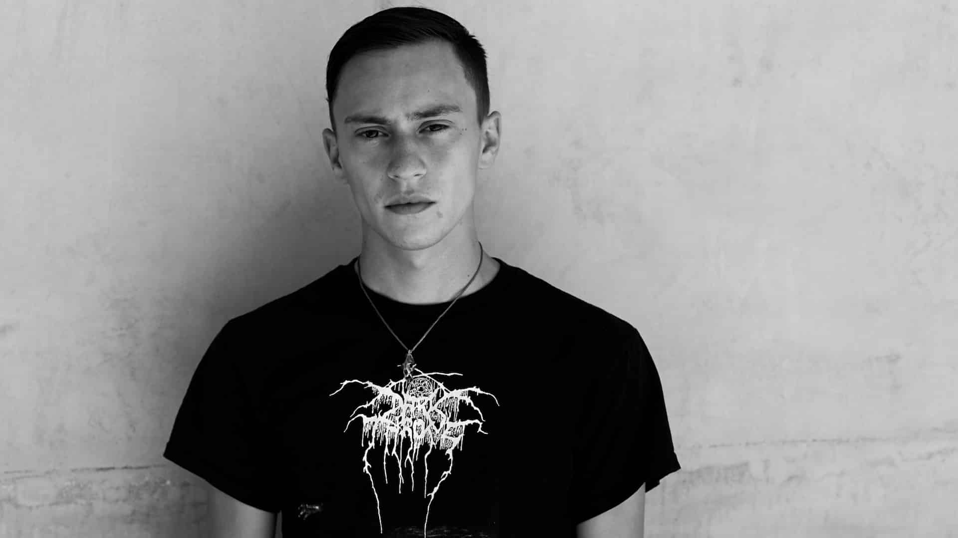 Atypical: Keir Gilchrist e la sfida di intepretare un ragazzo autistico nella serie