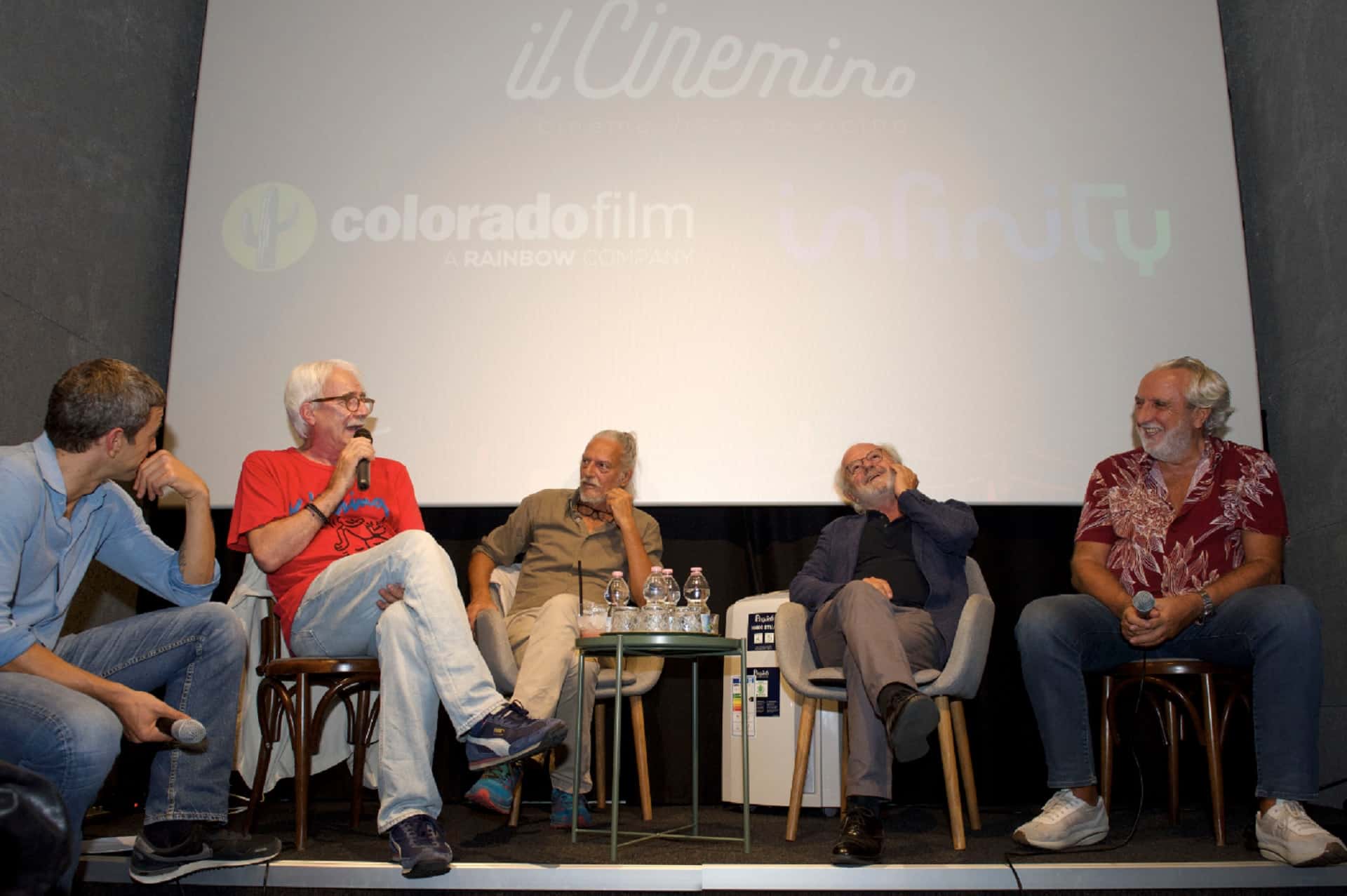 Kamikazen – Ultima notte a Milano: un successo per la proiezione del film di Gabriele Salvatores