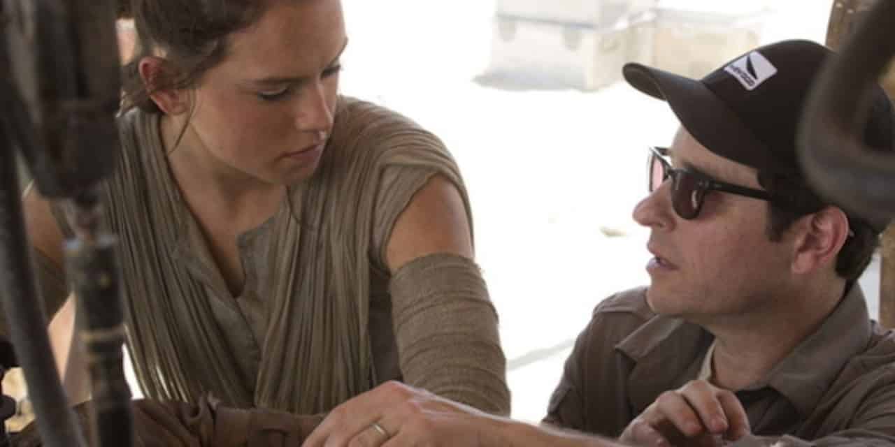 Star Wars: Kevin Smith scrive a J.J. Abrams di una teoria sulla madre di Rey