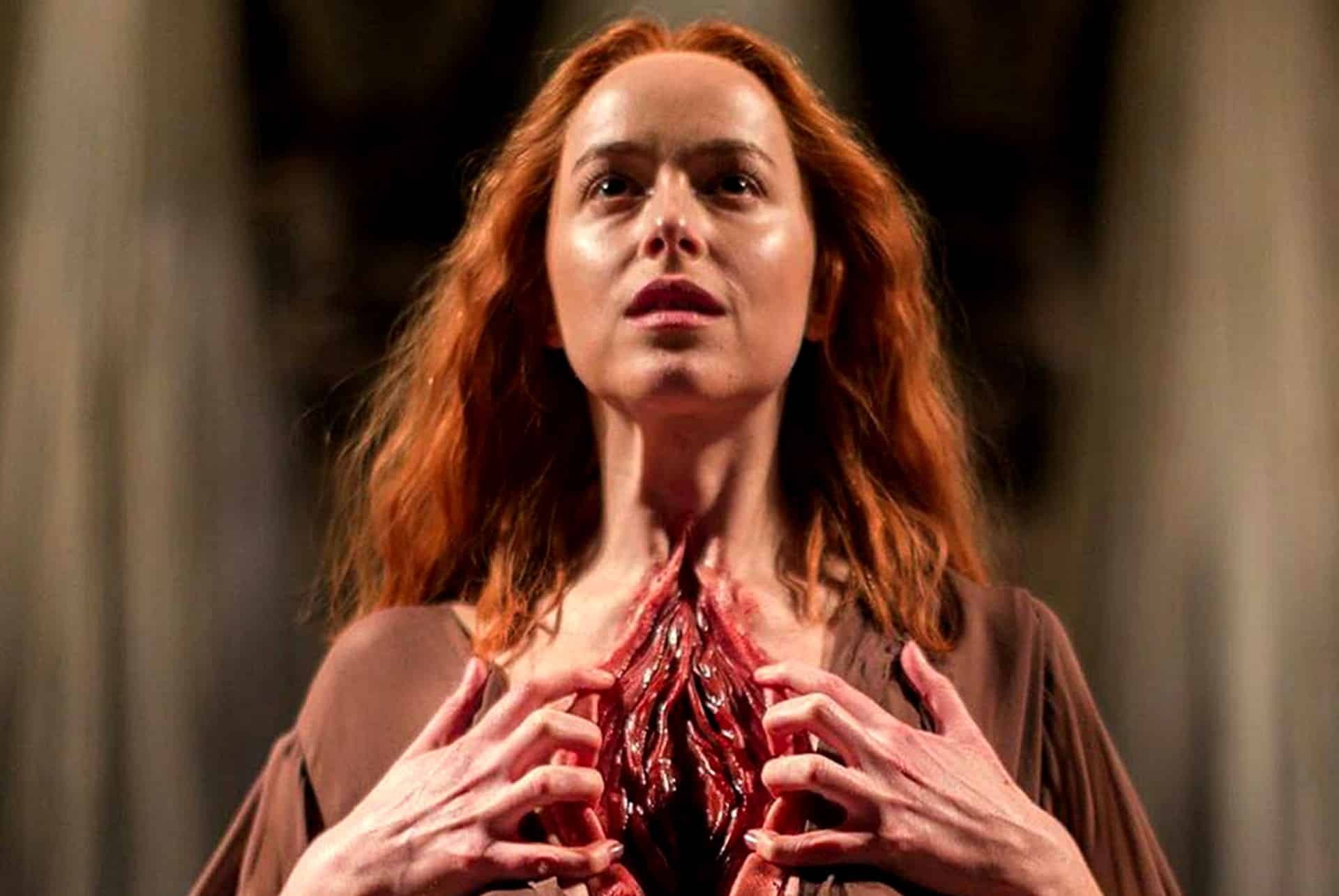 Suspiria: Amazon accusata di aver usato il lavoro di una defunta artista