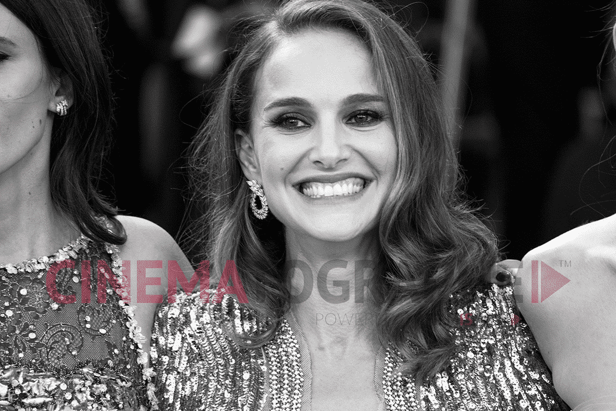 Venezia 75 – Natalie Portman e le sue paillettes dorate sul red carpet di Vox Lux