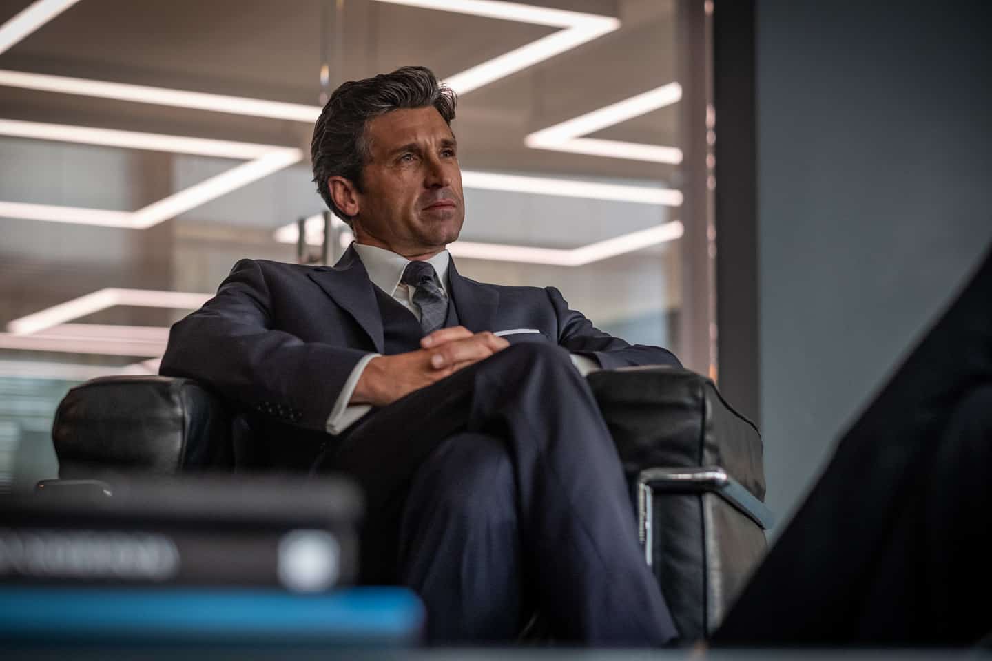 Diavoli: ecco le prime immagini della serie con Patrick Dempsey