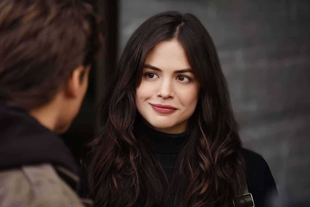 Titans: Conor Leslie anticipa il costume classico di Wonder Girl