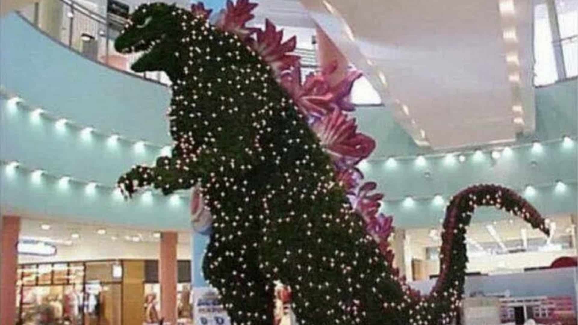 Godzilla: in Giappone spunta un fantastico albero di Natale a tema