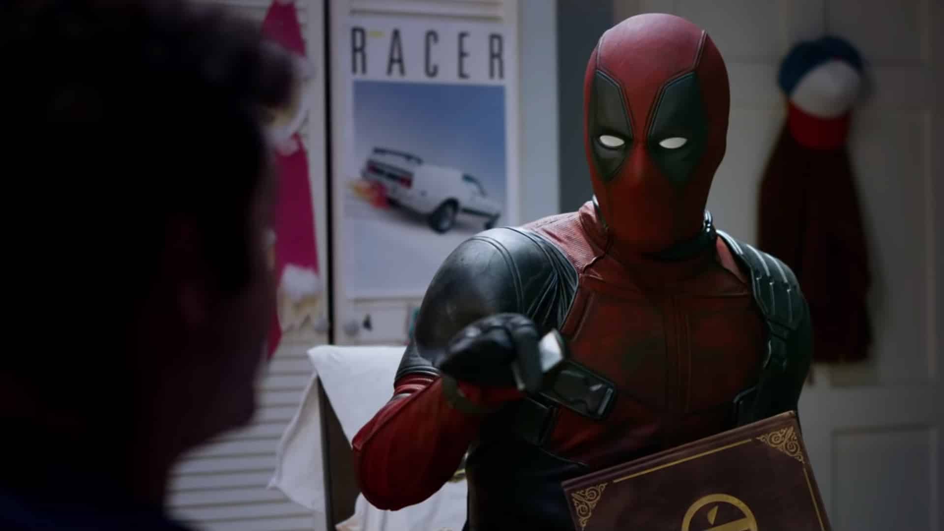 Once Upon a Deadpool: il luminoso poster Natalizio!