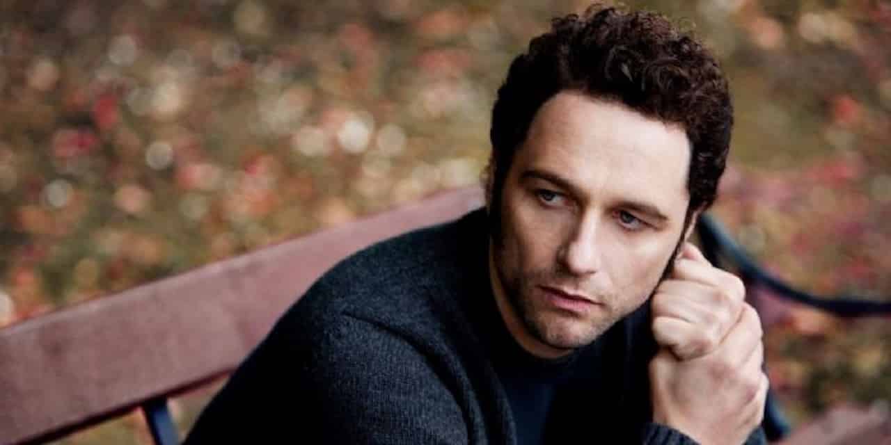 Perry Mason: Matthew Rhys confermato protagonista della serie limitata HBO