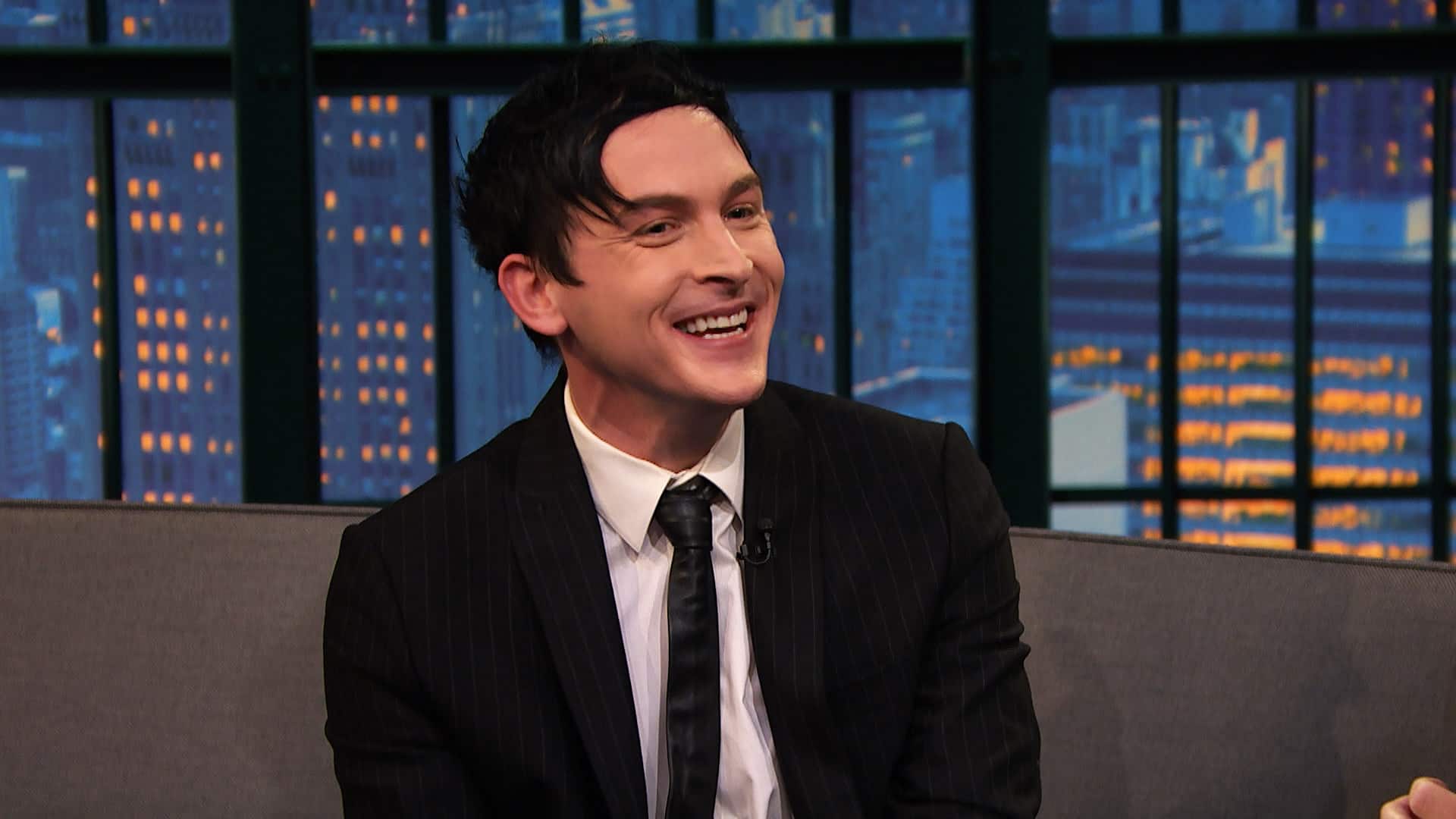 You – Stagione 2: Robin Lord Taylor di Gotham nel cast della serie