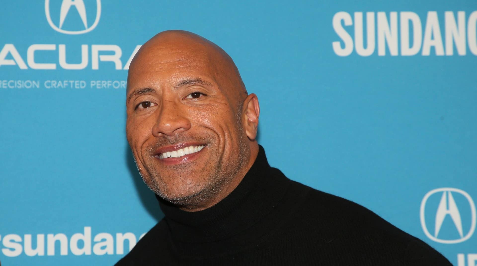 Dwayne Johnson e l’inaspettato intervento di chirurgia estetica: The Rock spiega perché si è rifatto… il seno!