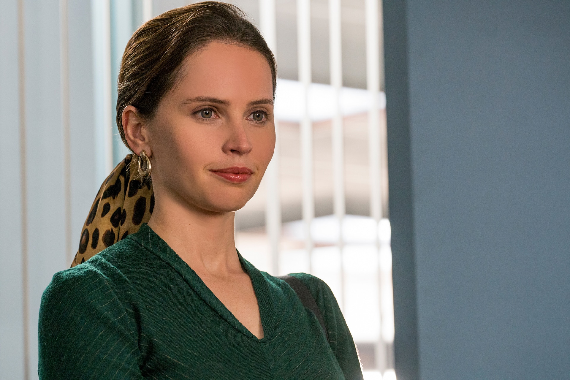 Una giusta causa: Felicity Jones agguerrita nella nuova clip