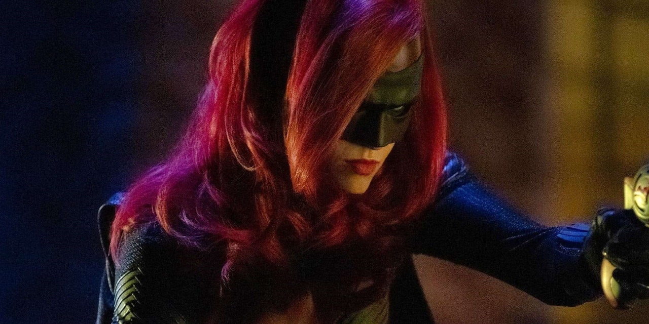 Batwoman difende i cittadini di Gotham nella nuova clip!