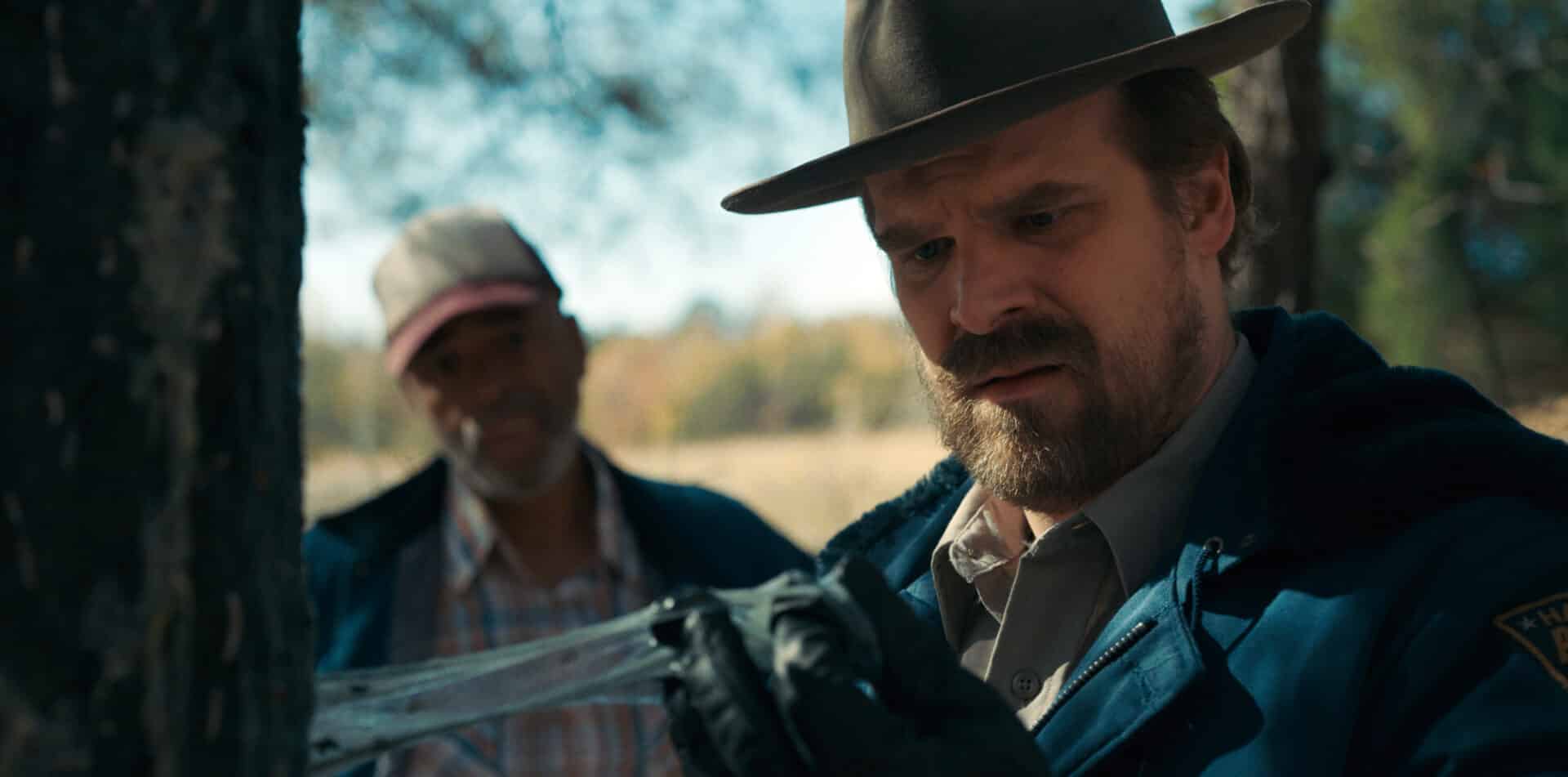 Stranger Things: David Harbour lancia una foto con un indizio