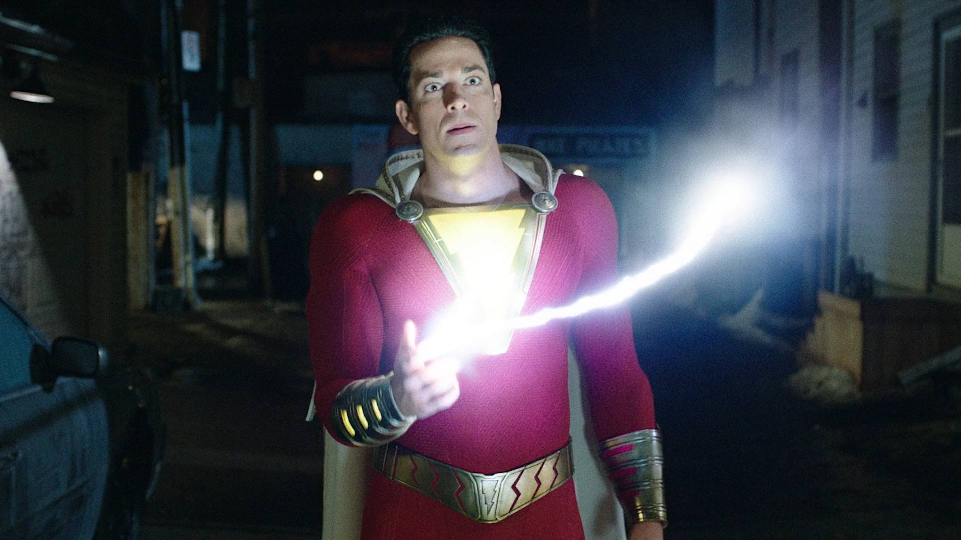 Shazam!: il cinefumetto vicino ai 300 milioni e abbiamo news sul DVD