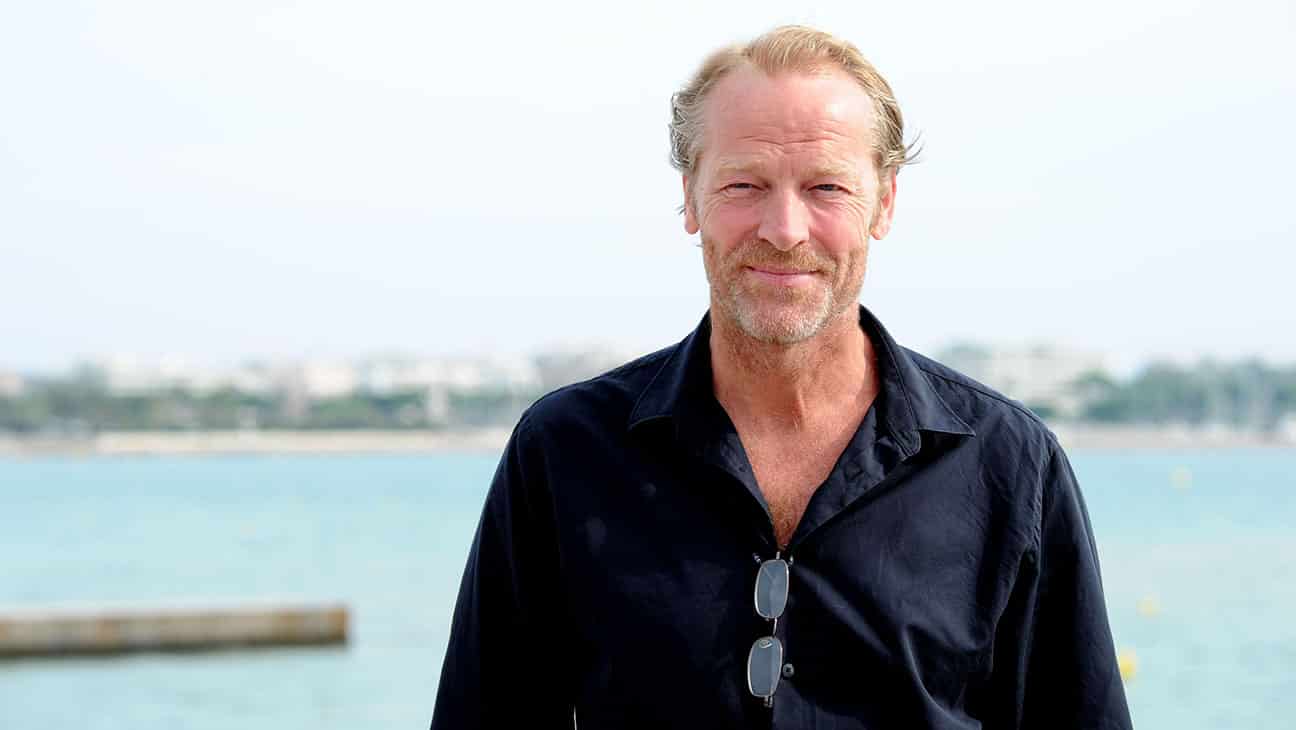 Titans: ecco come potrebbe apparire Iain Glen nei panni di Batman