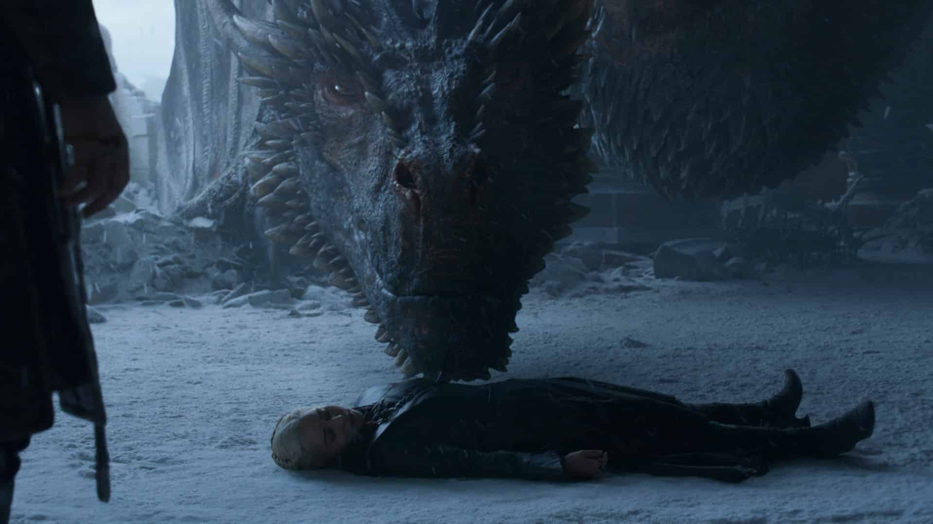 Il Trono di Spade: lo script del finale rivela perché Drogon ha bruciato il trono