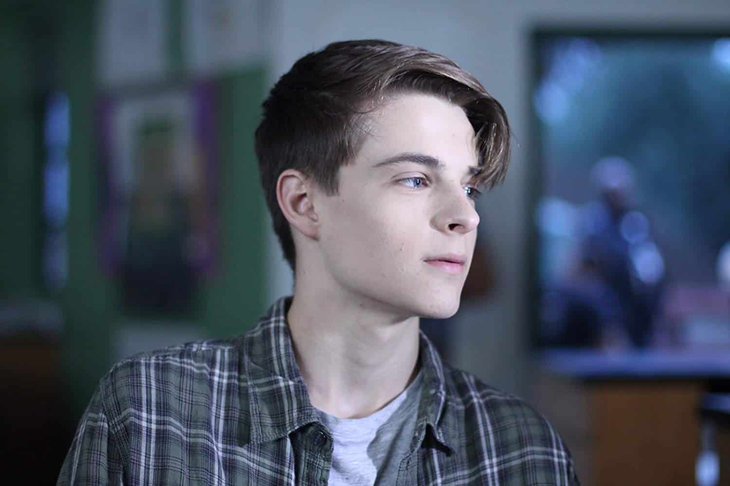 Into the Dark: Corey Fogelmanis è tra le ultime aggiunte al cast della serie horror