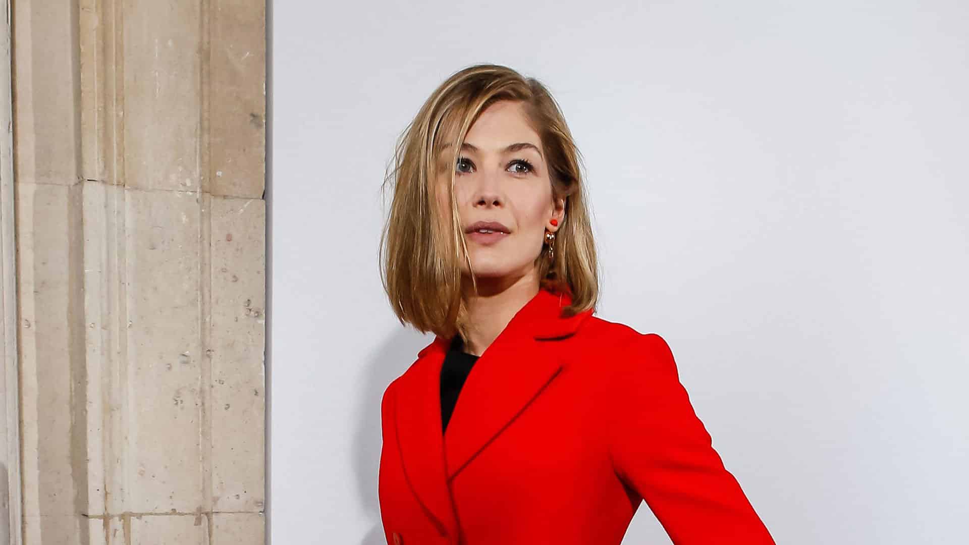 La ruota del tempo: Rosamund Pike sarà la protagonista della serie fantasy