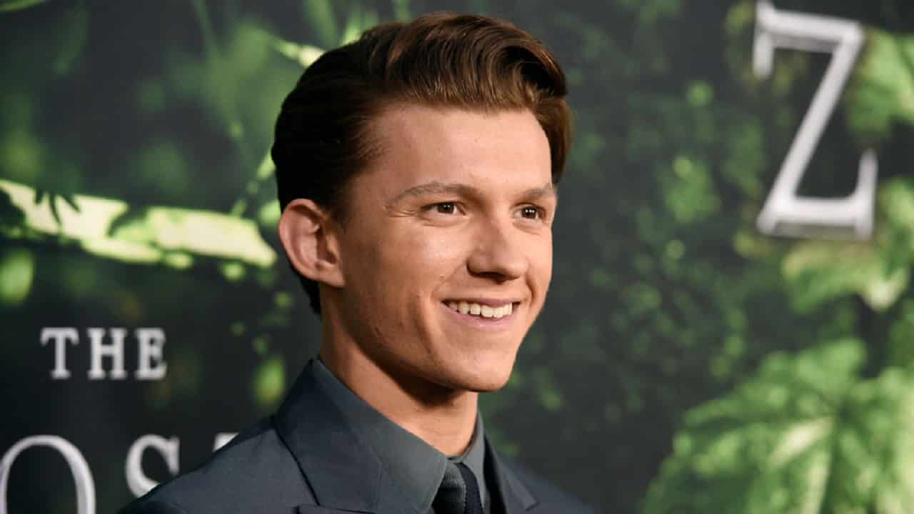 Tom Holland e la videochat con Robert Downey Jr. che era in bagno