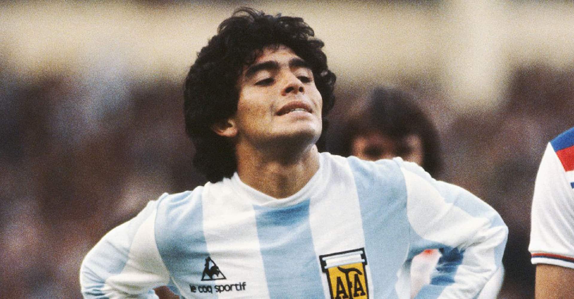 Maradona, una vita tra luci e ombre: i film e i documentari che l’hanno raccontata