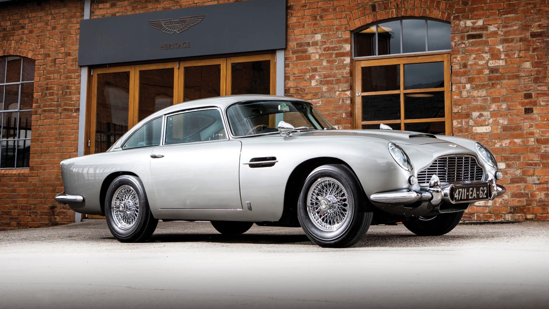 James Bond: No Time to Die – nelle foto dal set l’iconica Aston Martin
