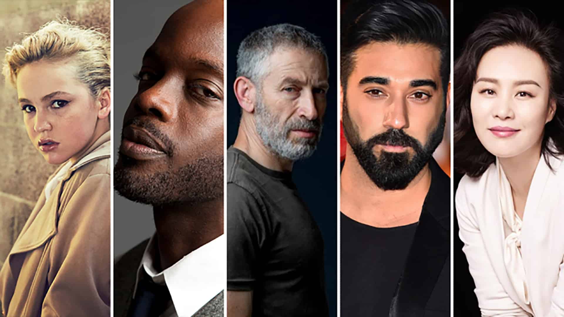Away: svelato il cast della serie Netflix con Hilary Swank nello spazio