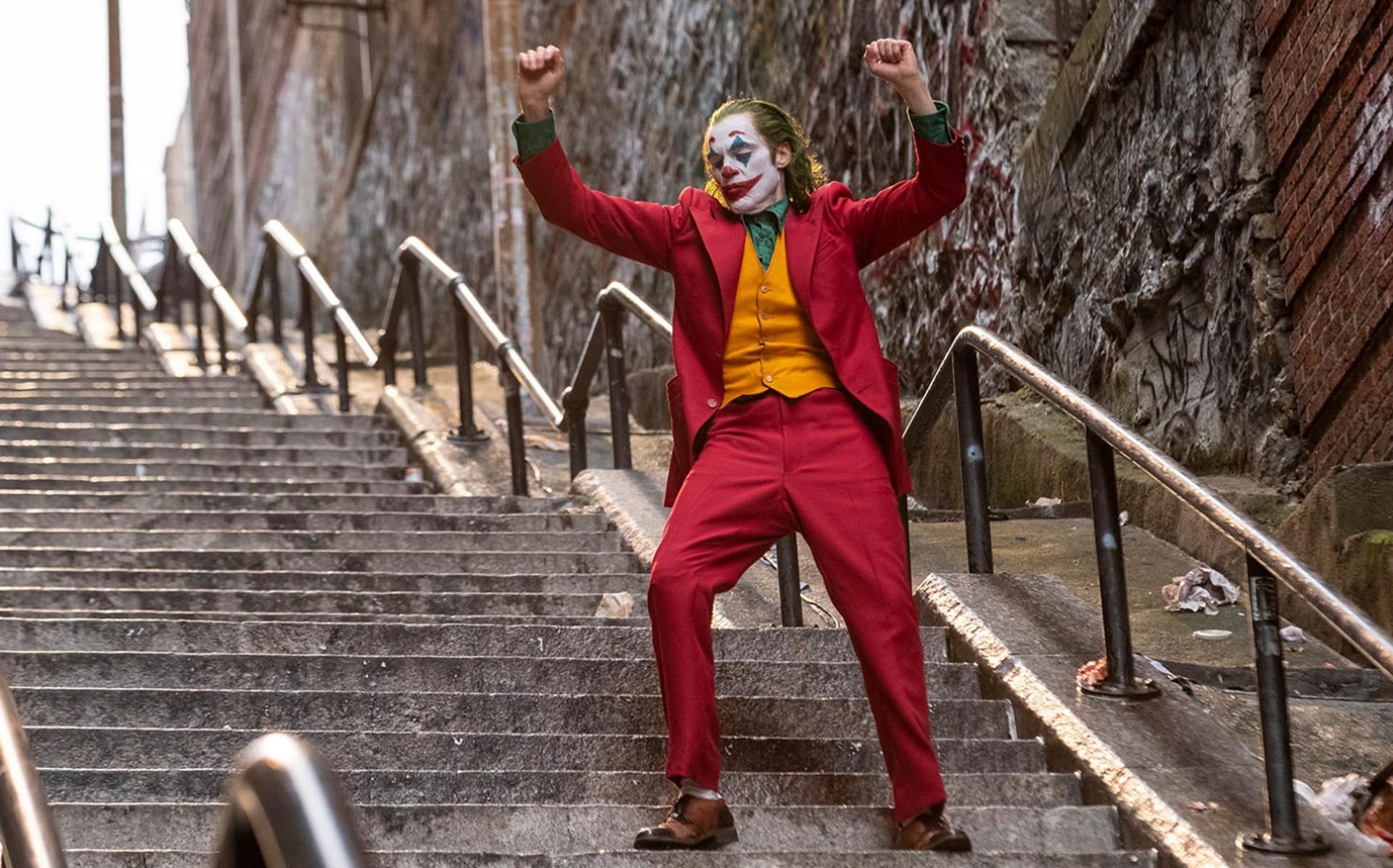 Joker: il film supera gli 800 milioni e la Warner Bros. fa le congratulazioni